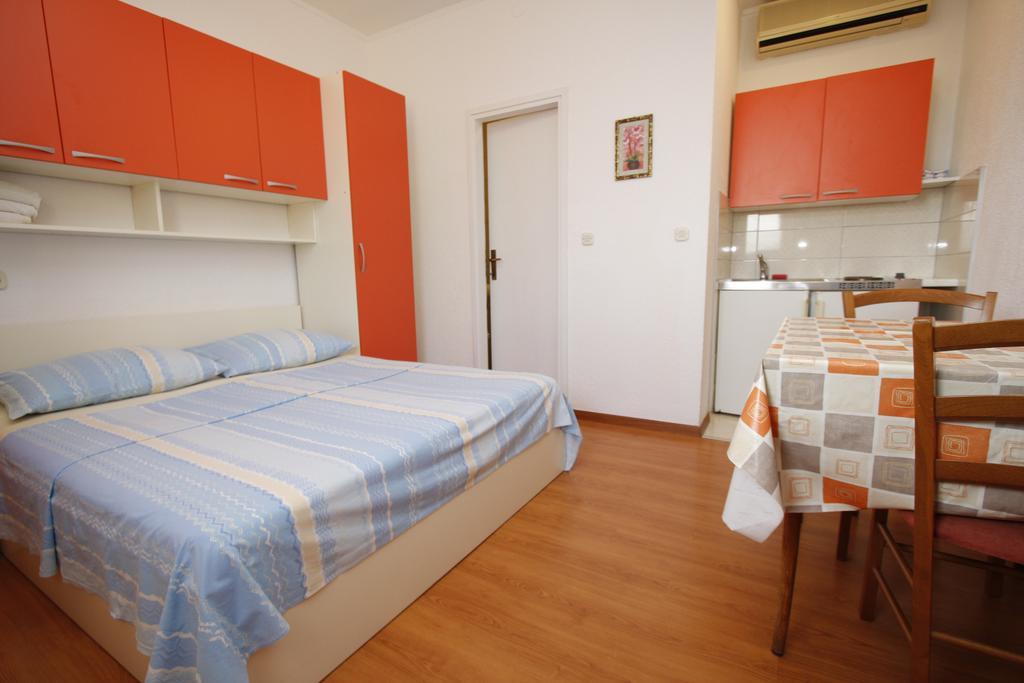 Apartments Lidus Makarska Habitación foto