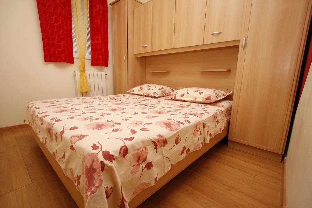 Apartments Lidus Makarska Habitación foto